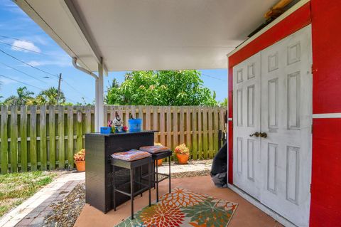 A home in Lake Worth Beach