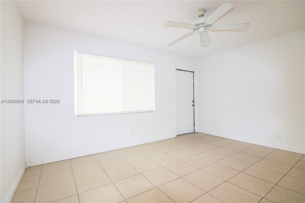 Photo of 716 NE 8th Street #4, Hallandale Beach, FL 33009 (MLS # A12053611)