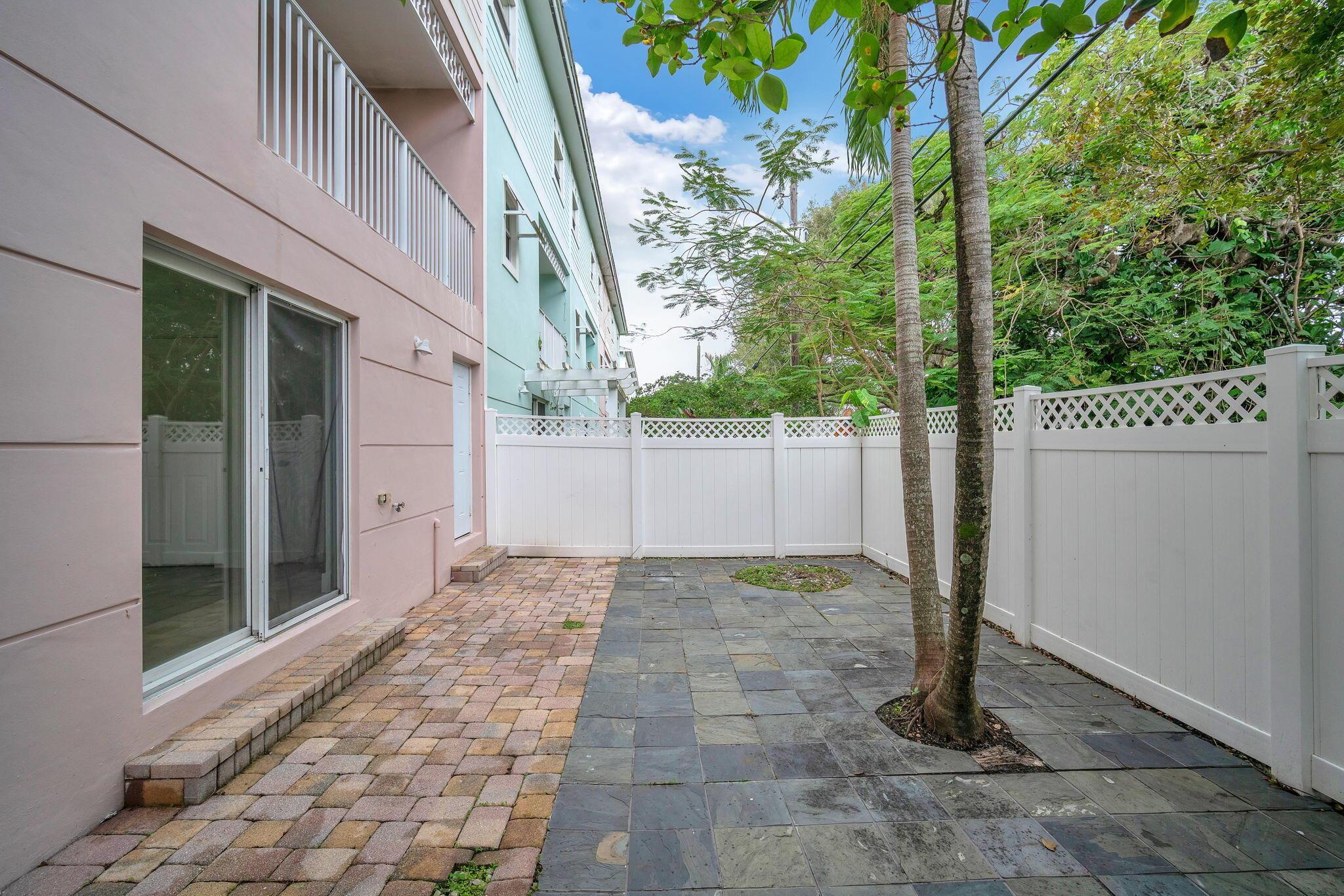 WAVERLY PLACE AMENDED PLA - Residential Lease