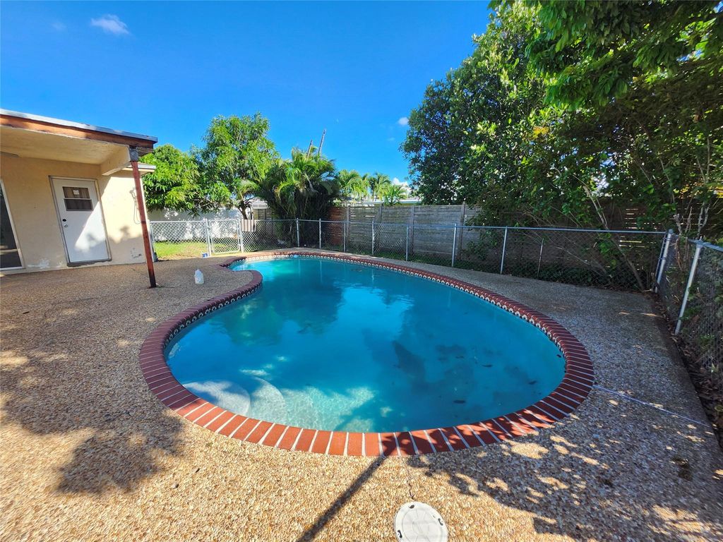 Photo of 10720 Eureka Street, Boca Raton, FL 33428 (MLS # F10528926)
