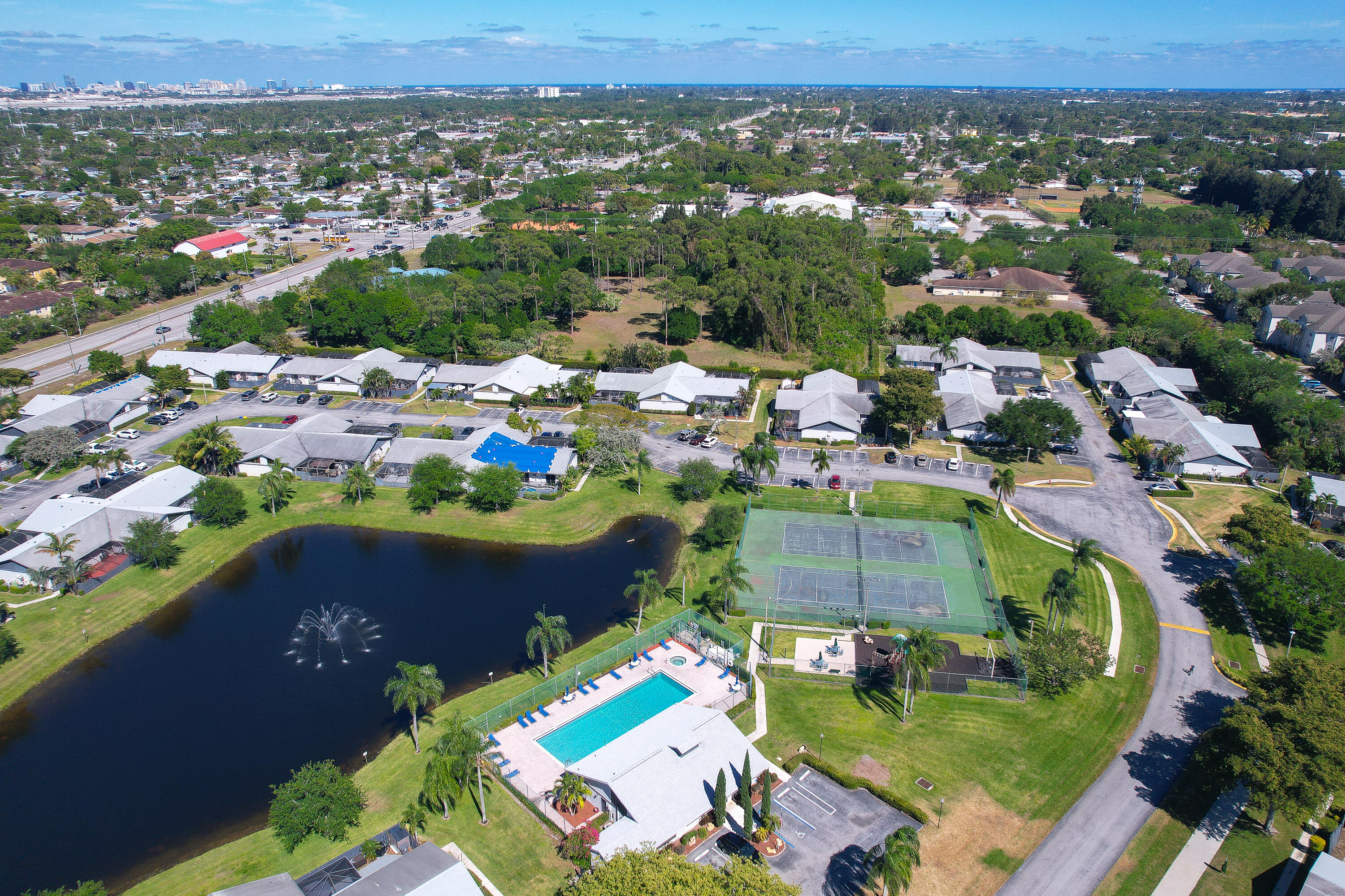 SUMMIT PINES UNIT 3 - Residential