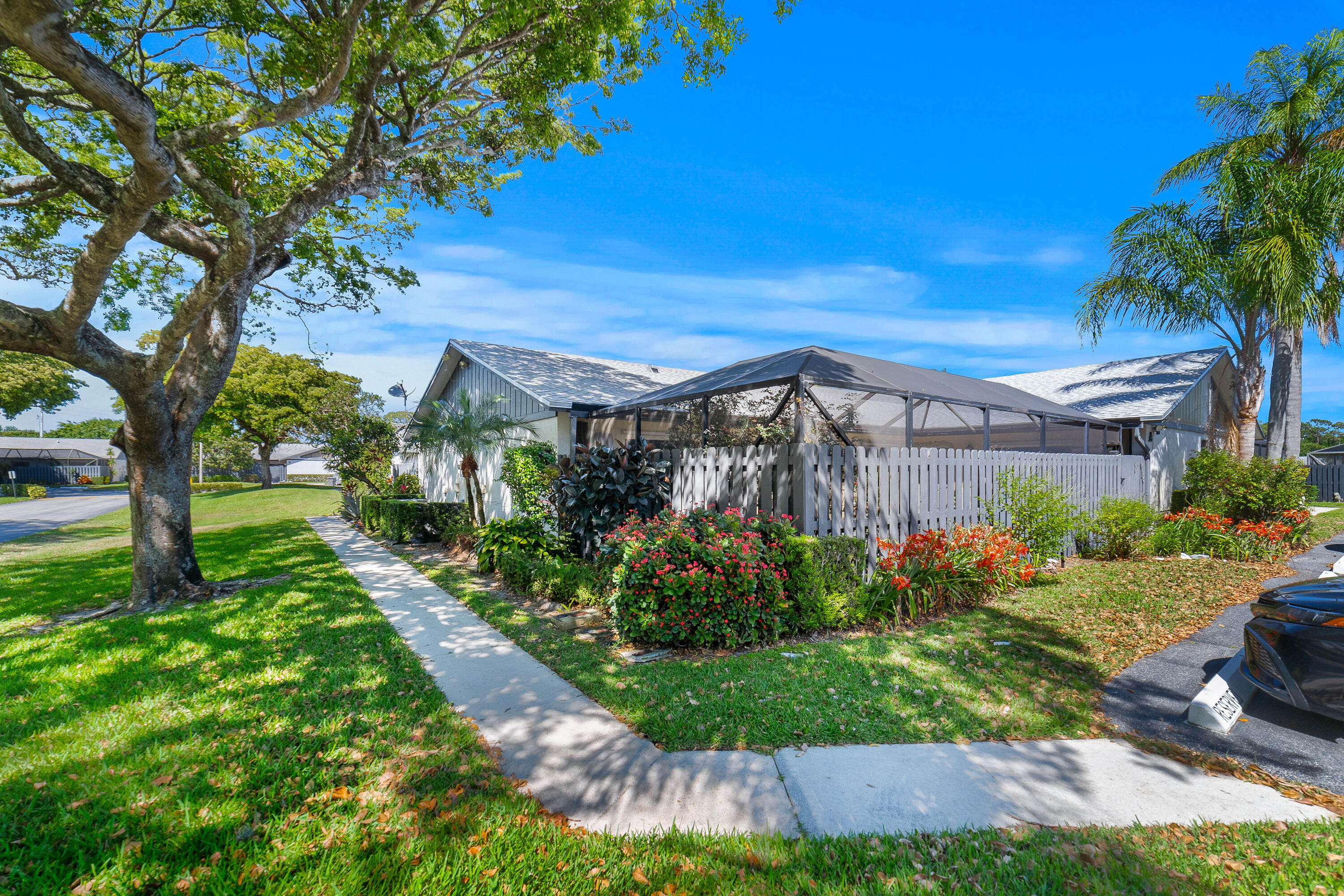 SUMMIT PINES UNIT 3 - Residential