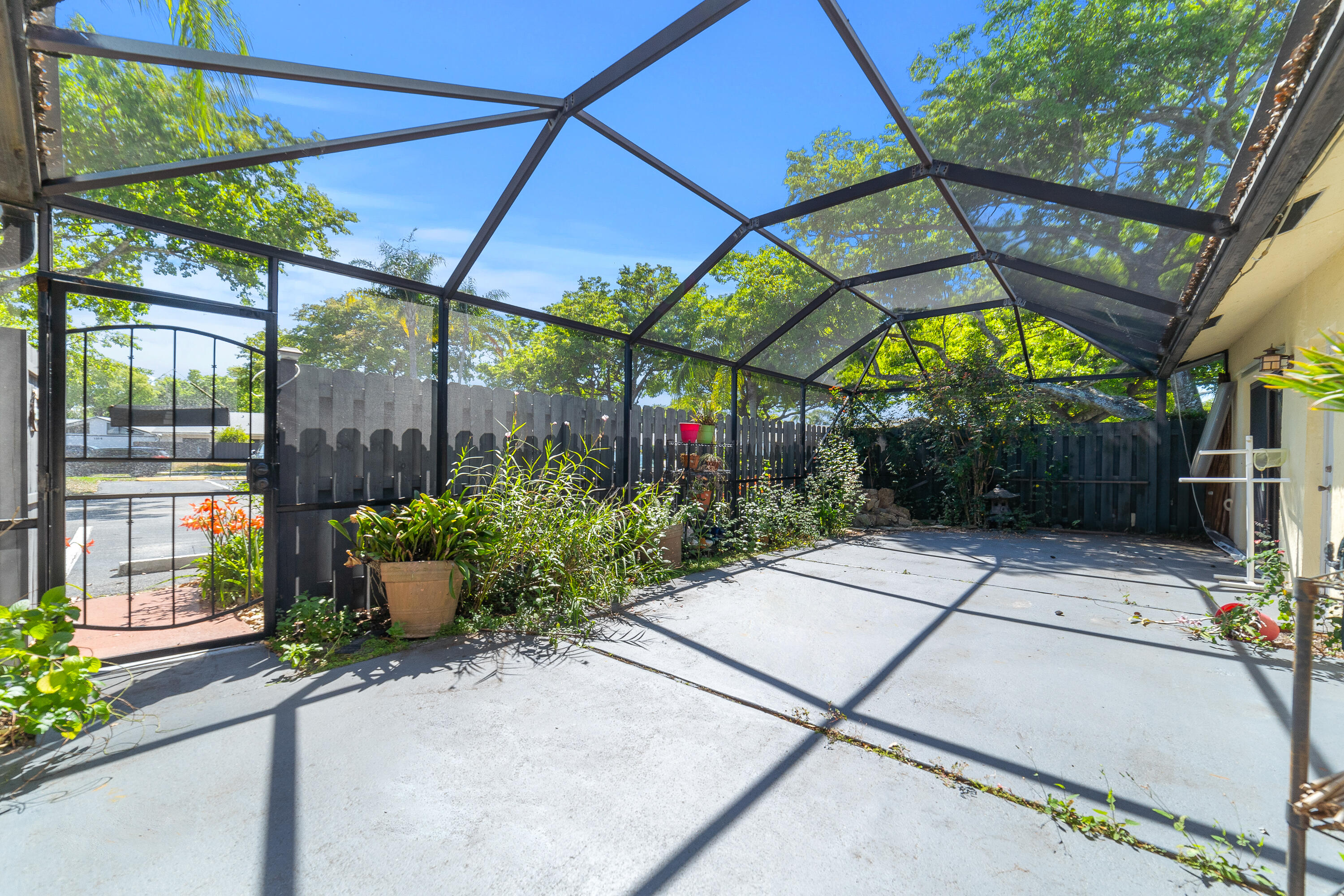 SUMMIT PINES UNIT 3 - Residential