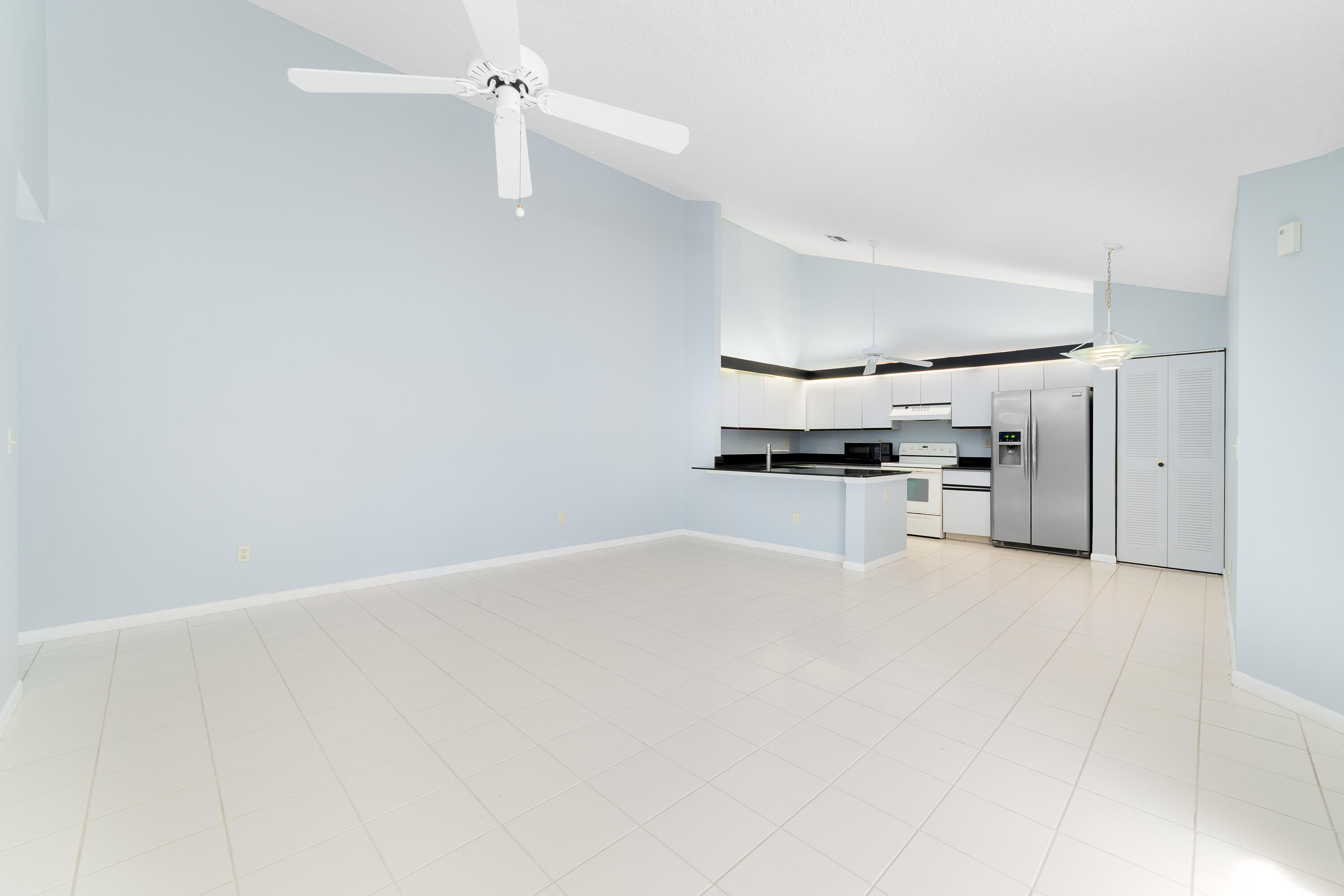 SUMMIT PINES UNIT 3 - Residential