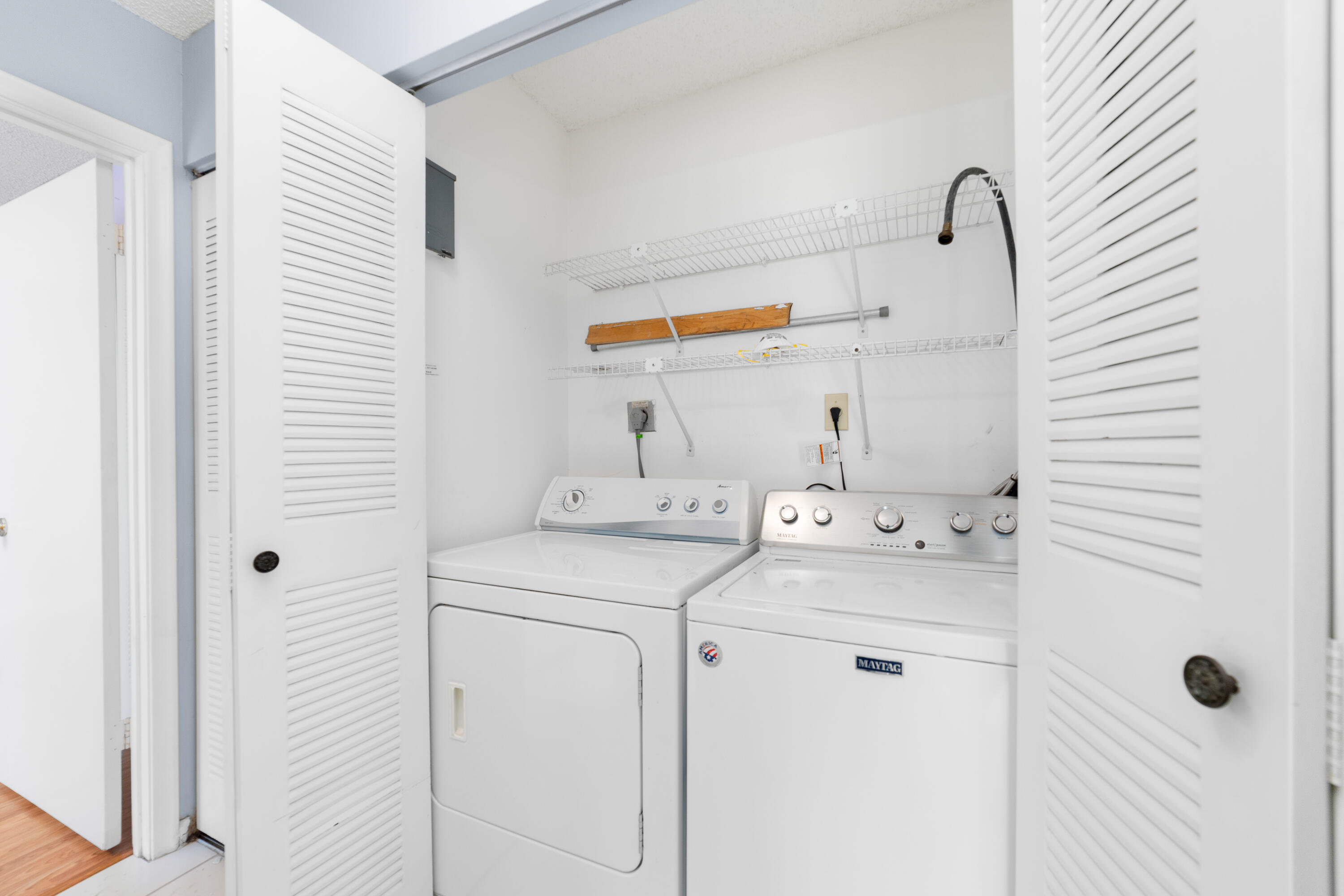 SUMMIT PINES UNIT 3 - Residential