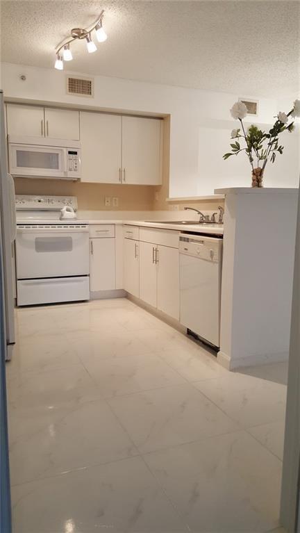 Carrington At Coconut Cre - Residential Lease