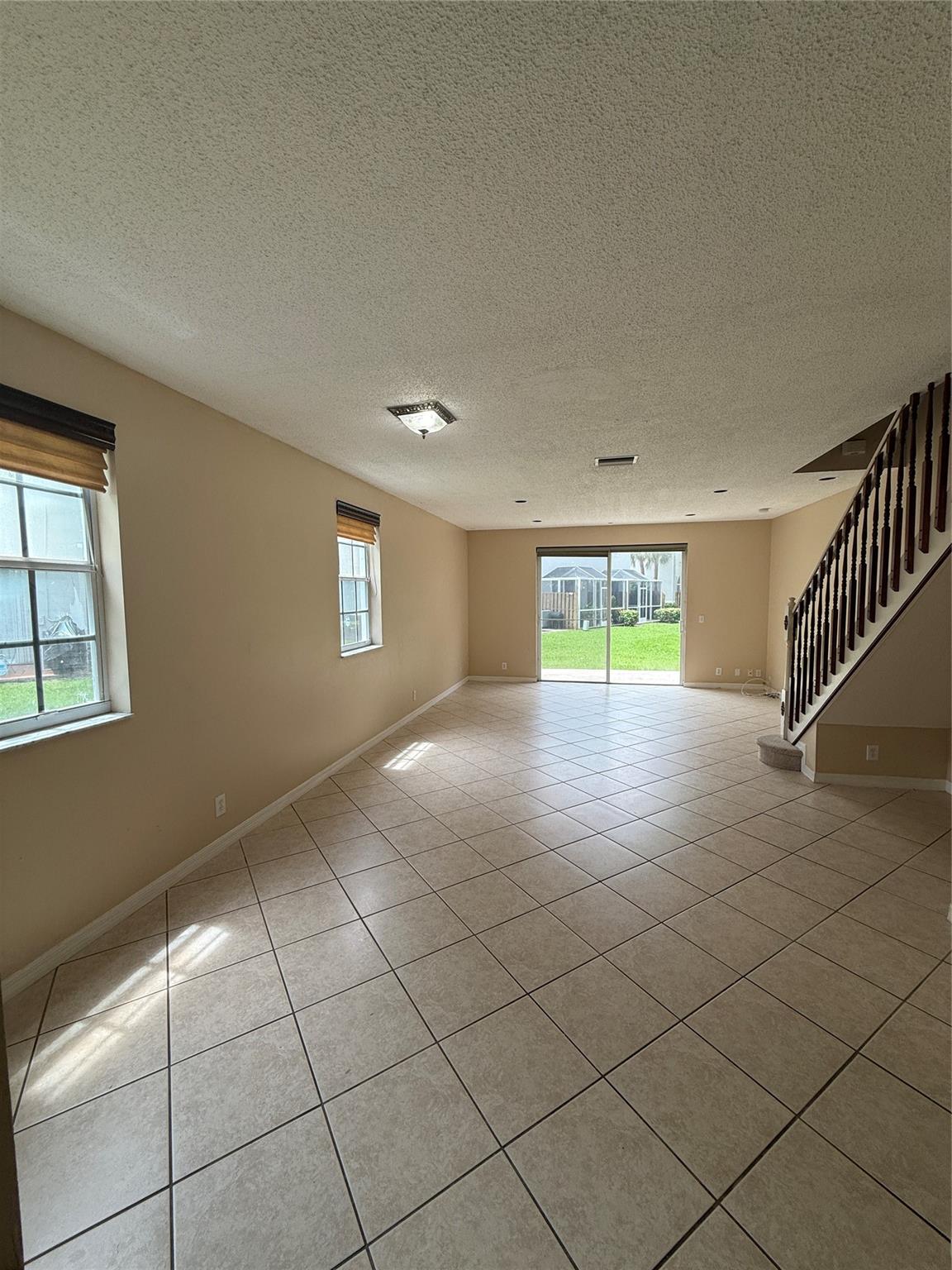 Sectors 8, 9 & 10 161-3 B - Residential Lease