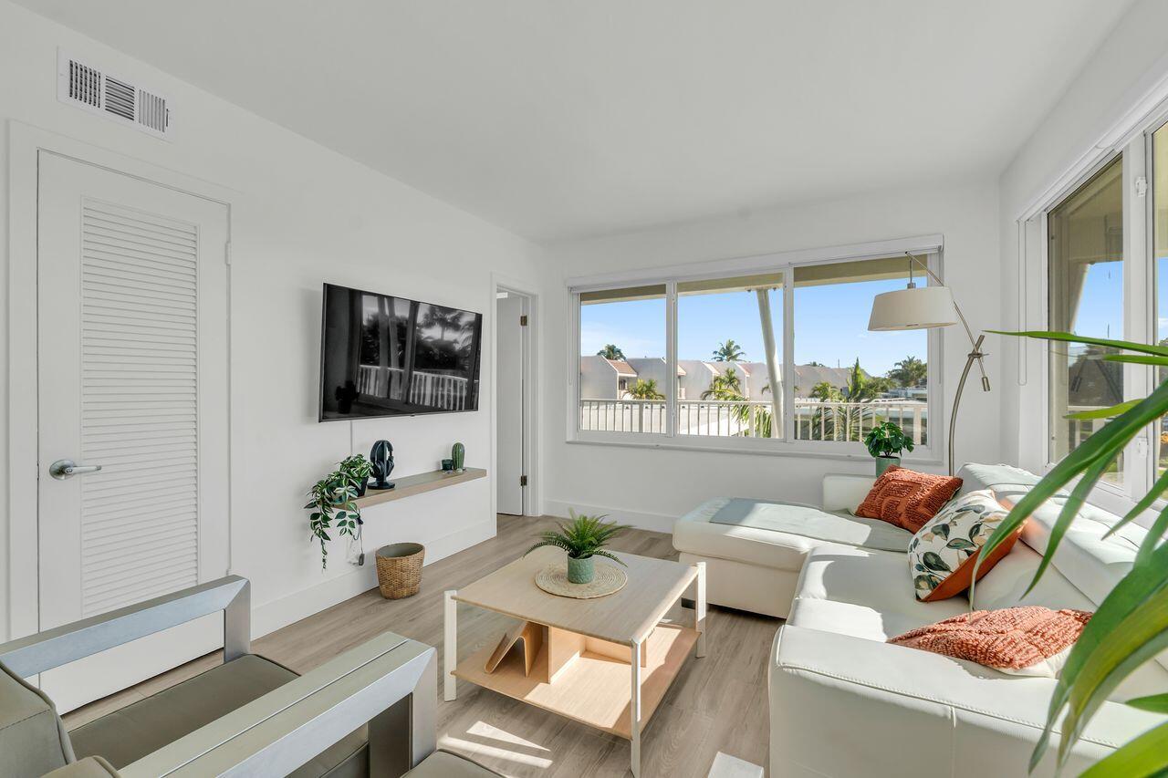 SEA CLUB OF HILLSBORO BEACH - Residential