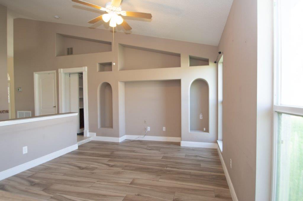 PORT ST LUCIE SECTION 19 - Residential Lease