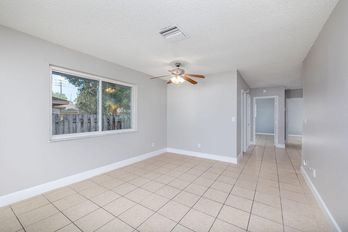 Single Family Residence at 917 SE Nassau Avenue