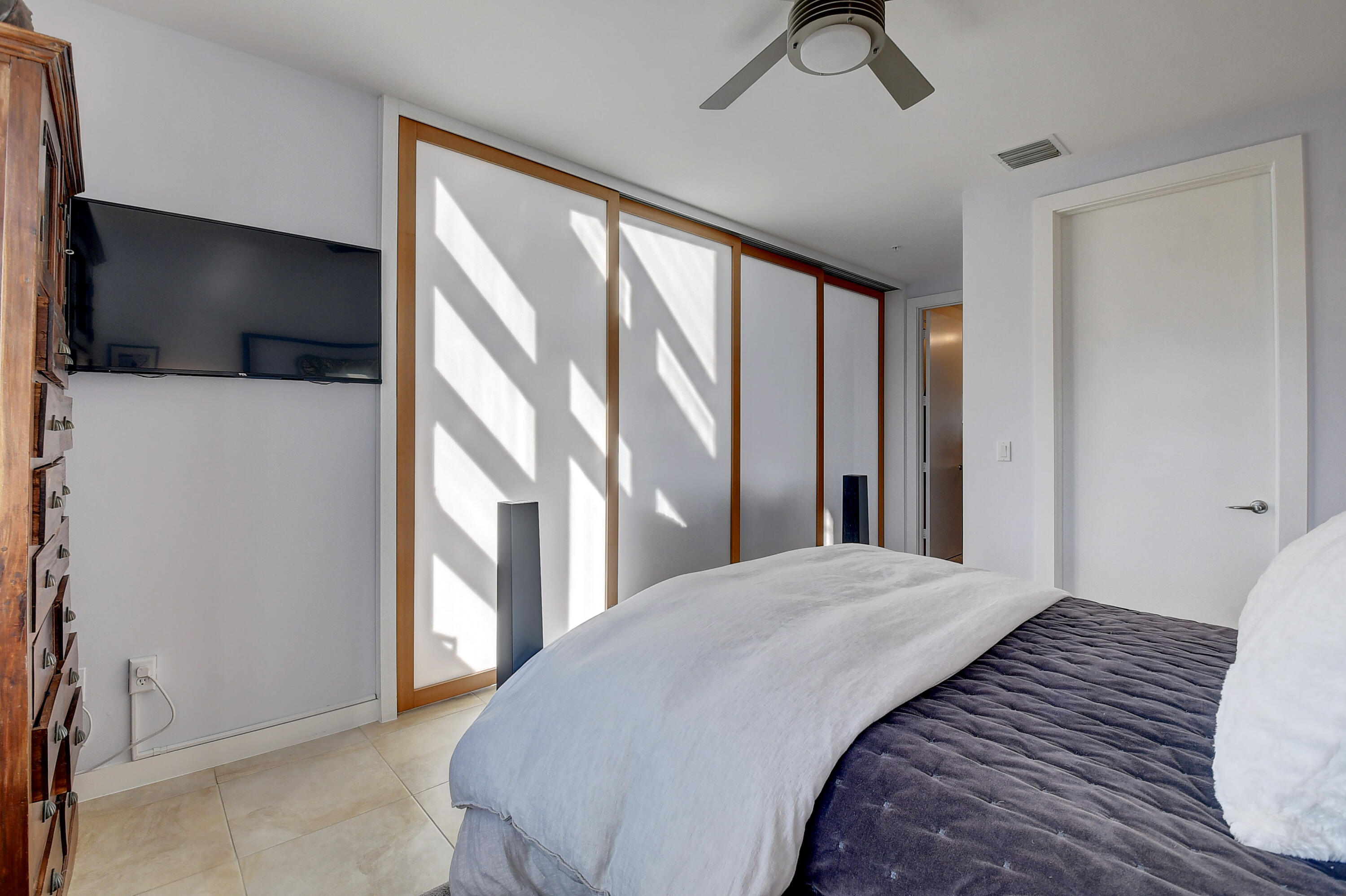 MERIDIAN DELRAY CONDO - Residential