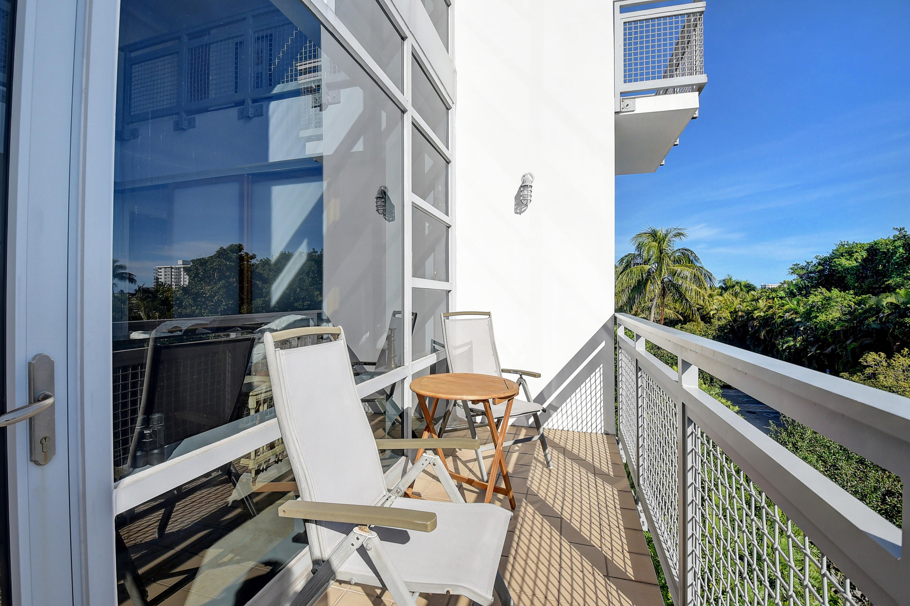 MERIDIAN DELRAY CONDO - Residential
