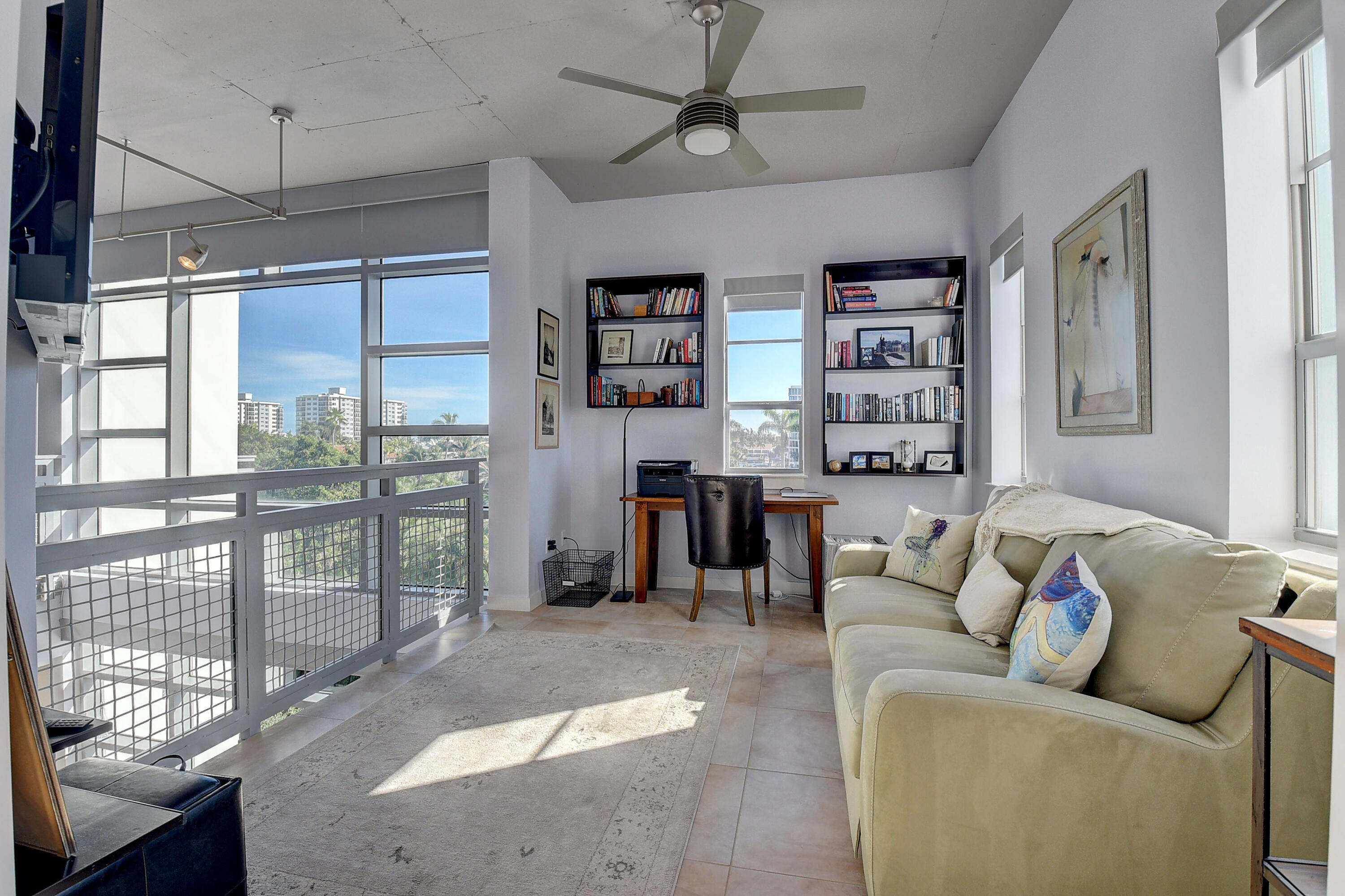 MERIDIAN DELRAY CONDO - Residential