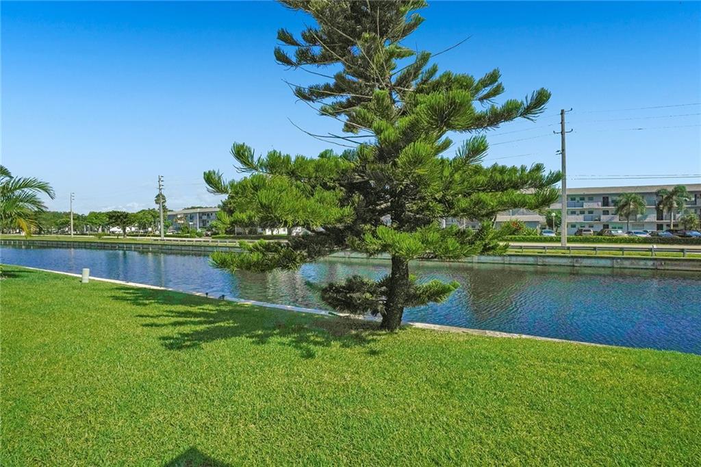 Mainlands Of Tamarac Lake - Residential