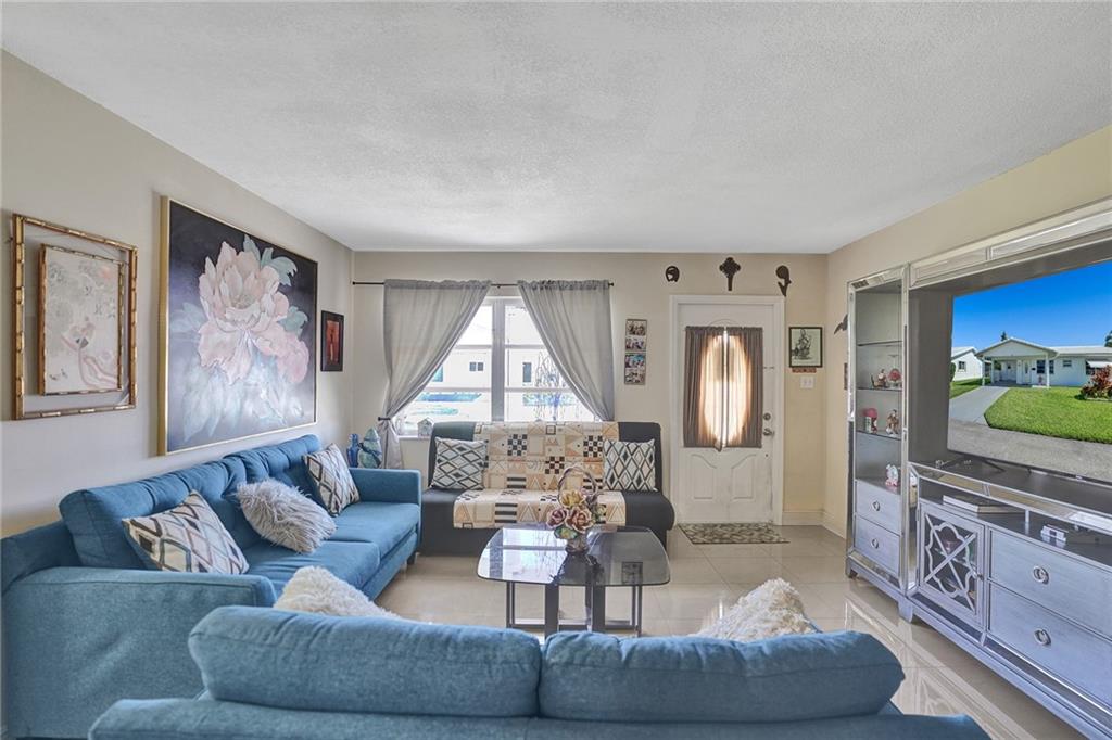 Mainlands Of Tamarac Lake - Residential