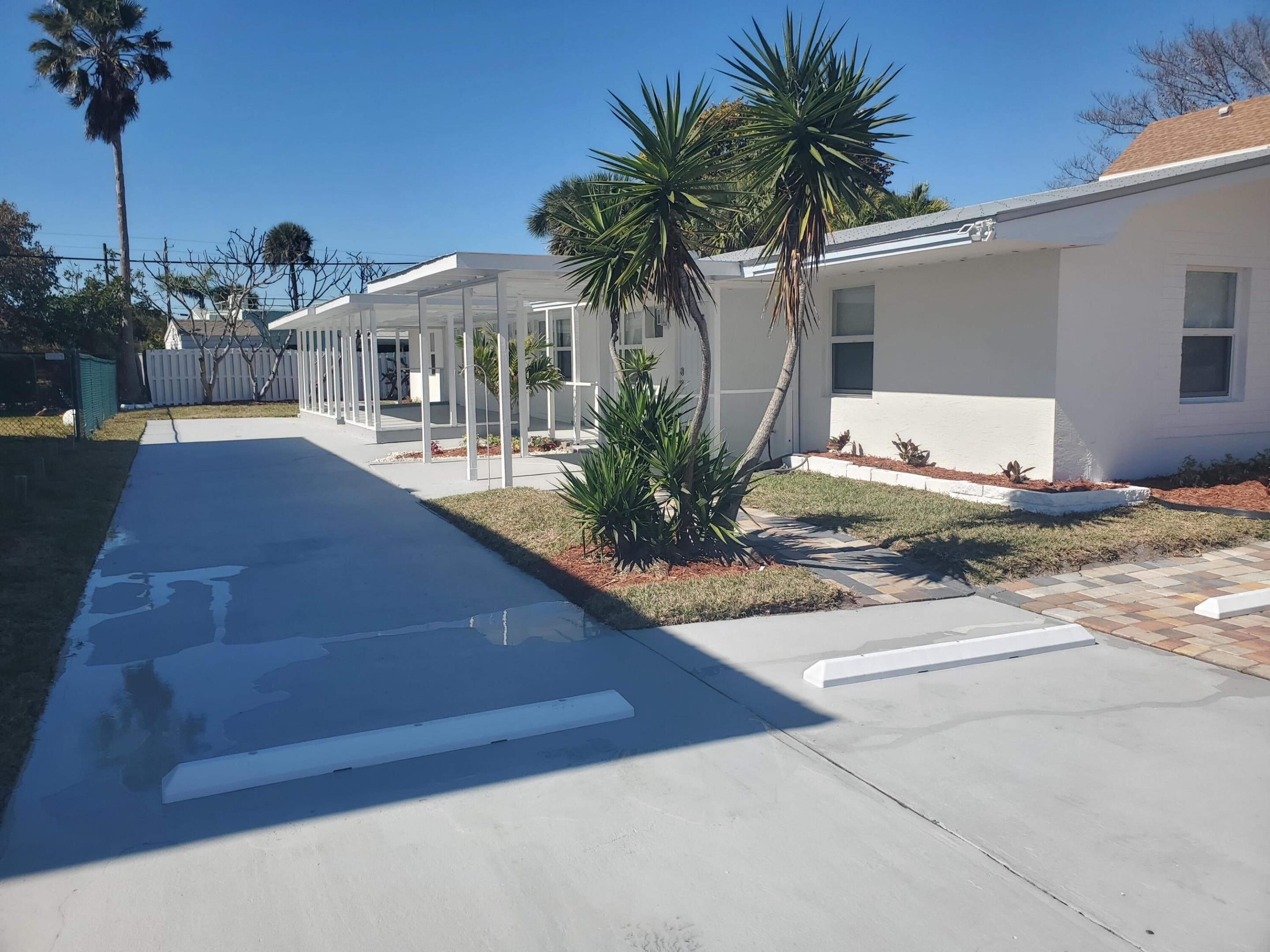 335 HERNANDO Street