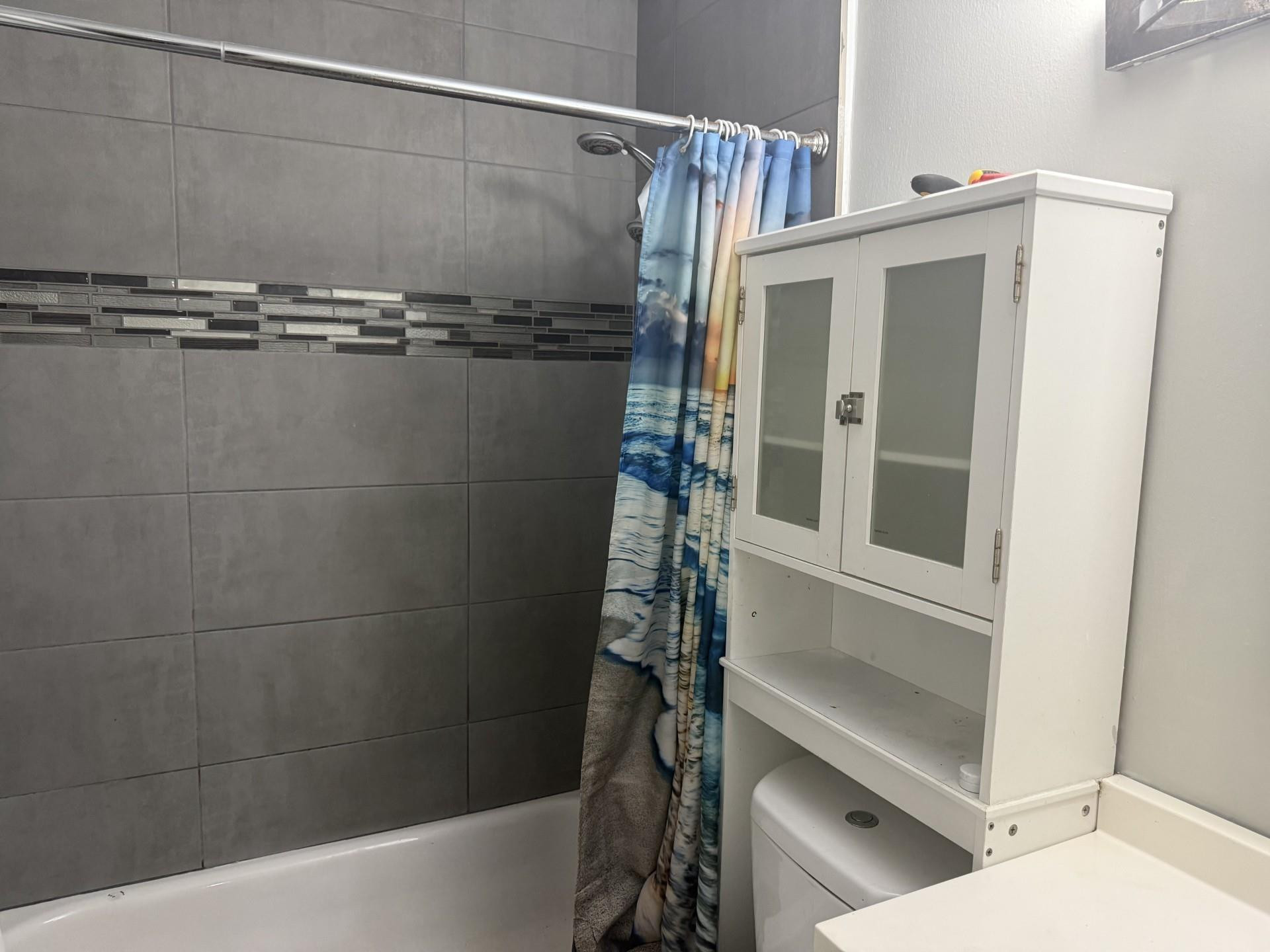 CANAL GROVES CONDO - Residential Lease