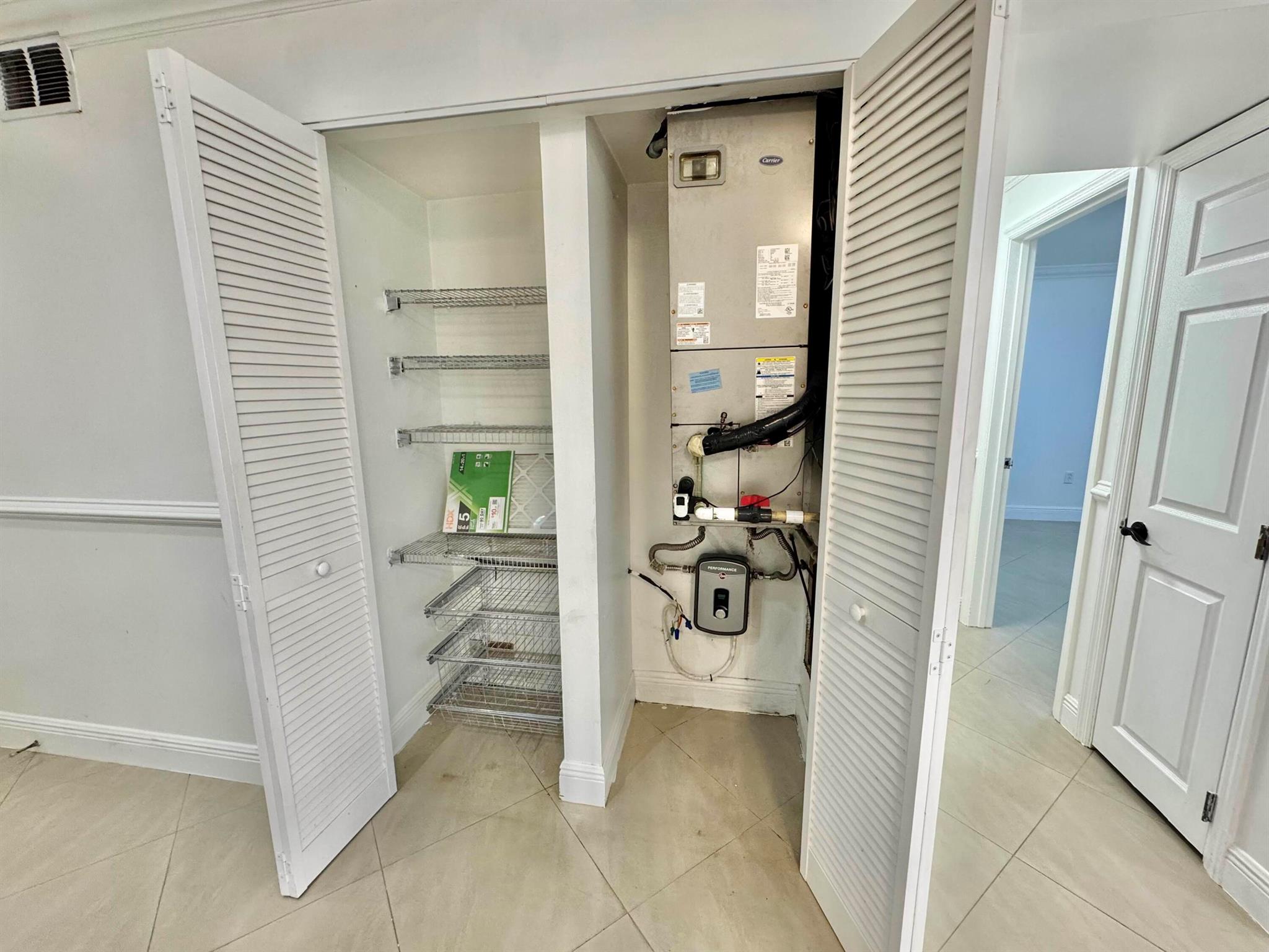 FOREST HILL GARDENS CONDO - Residential