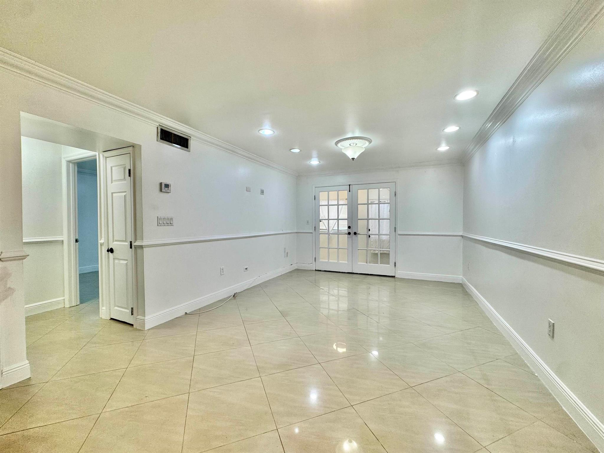 FOREST HILL GARDENS CONDO - Residential