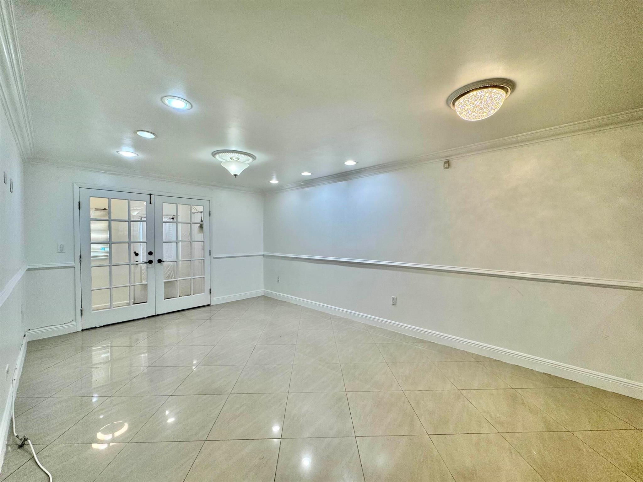 FOREST HILL GARDENS CONDO - Residential