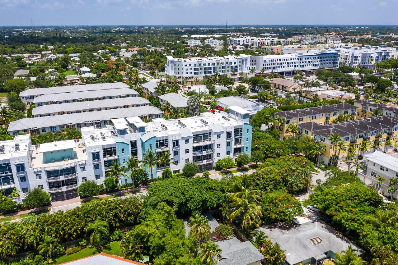 MERIDIAN DELRAY CONDO - Residential