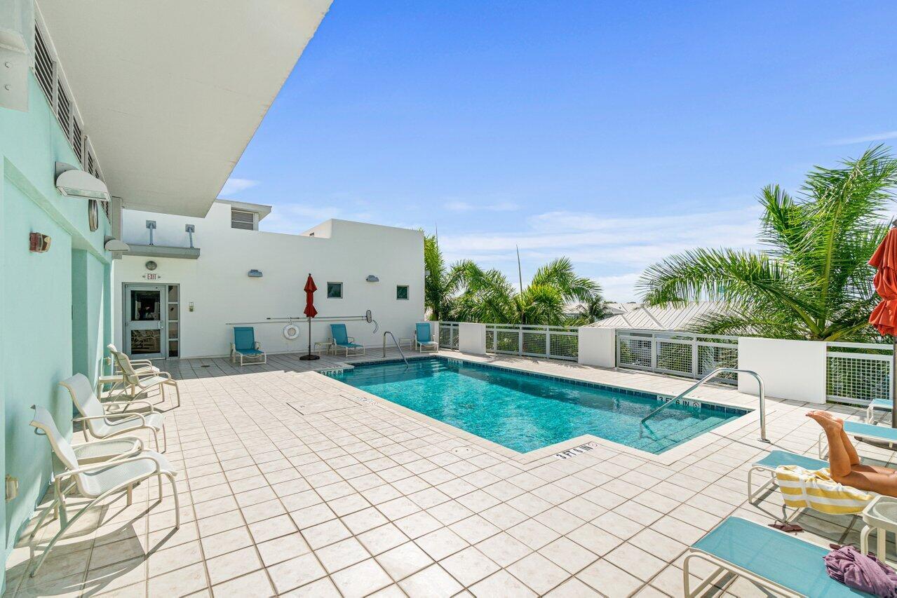 MERIDIAN DELRAY CONDO - Residential