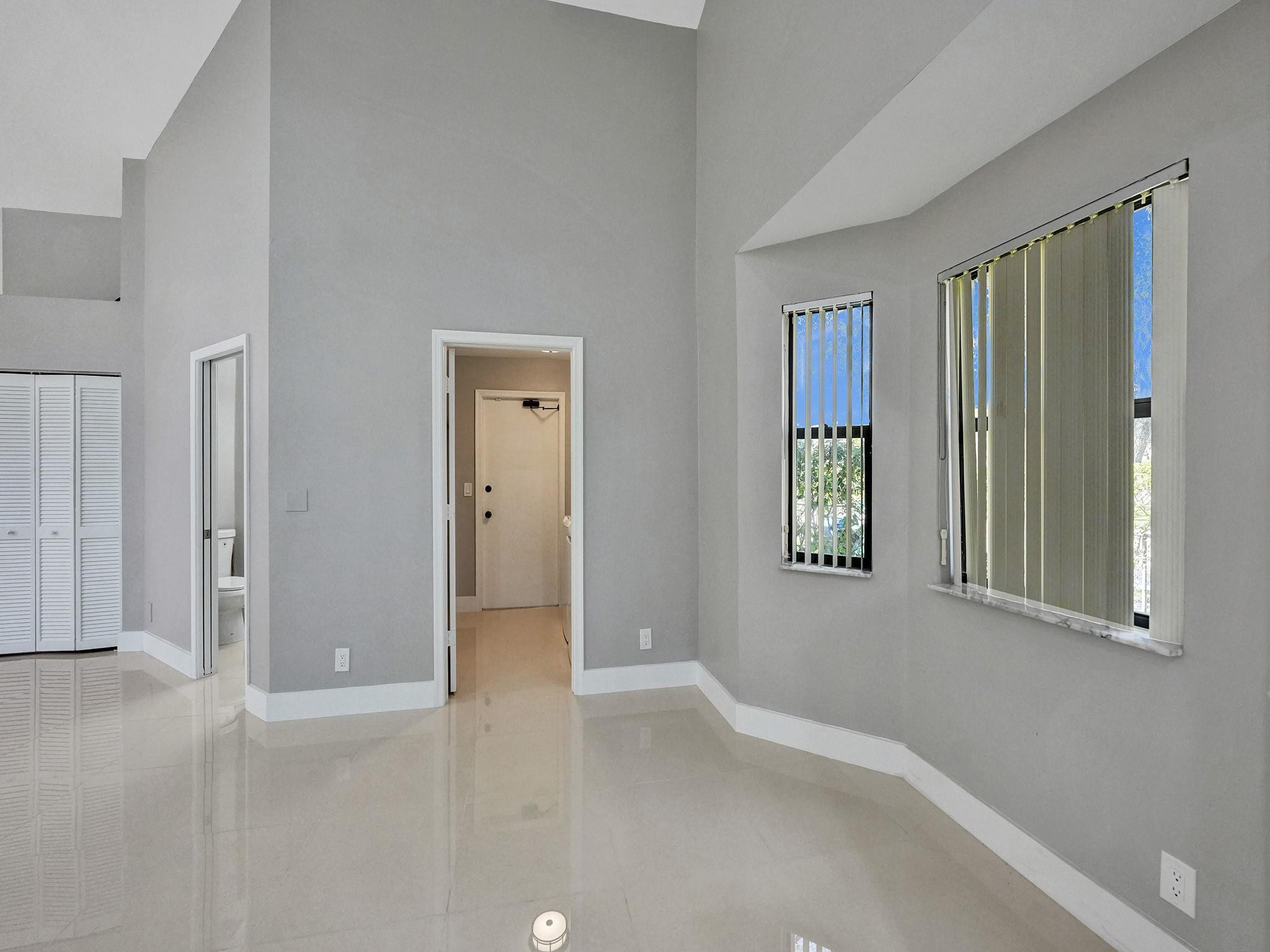 NORTH SPRINGS - Residential Lease