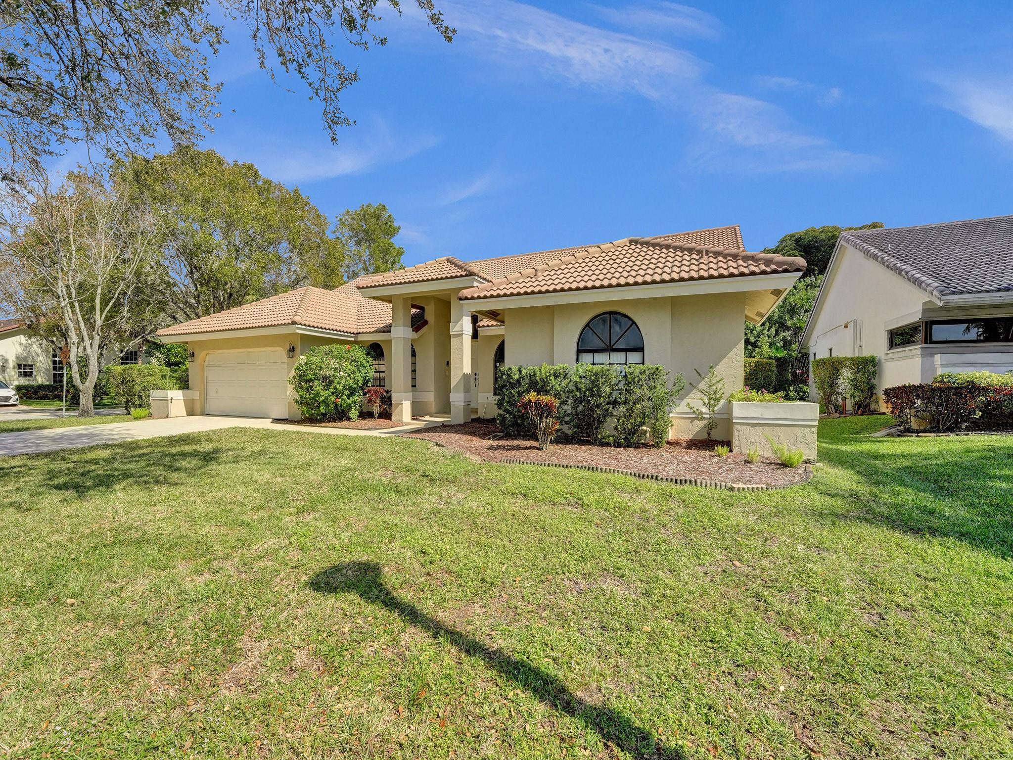 NORTH SPRINGS - Residential Lease