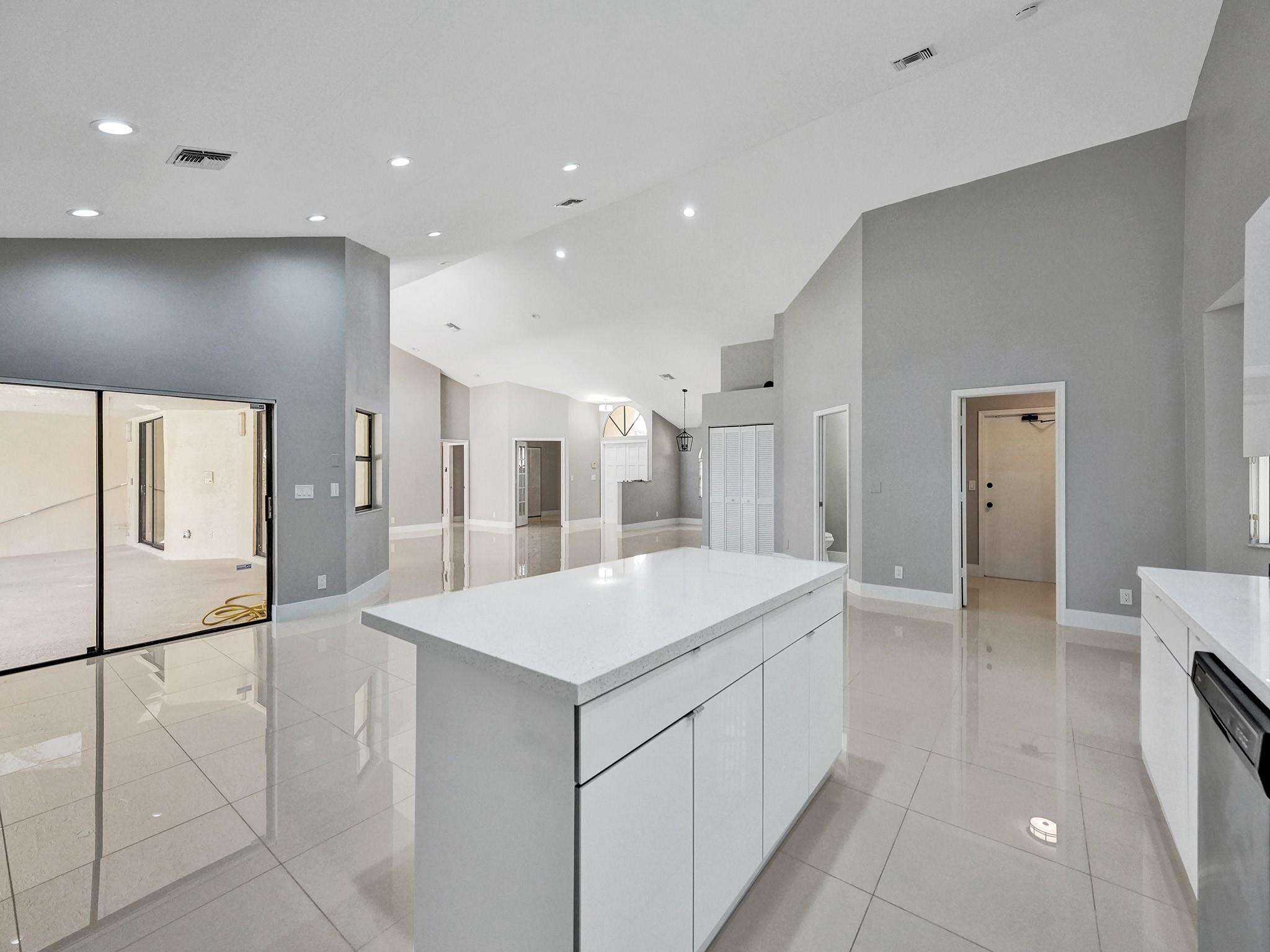 NORTH SPRINGS - Residential Lease