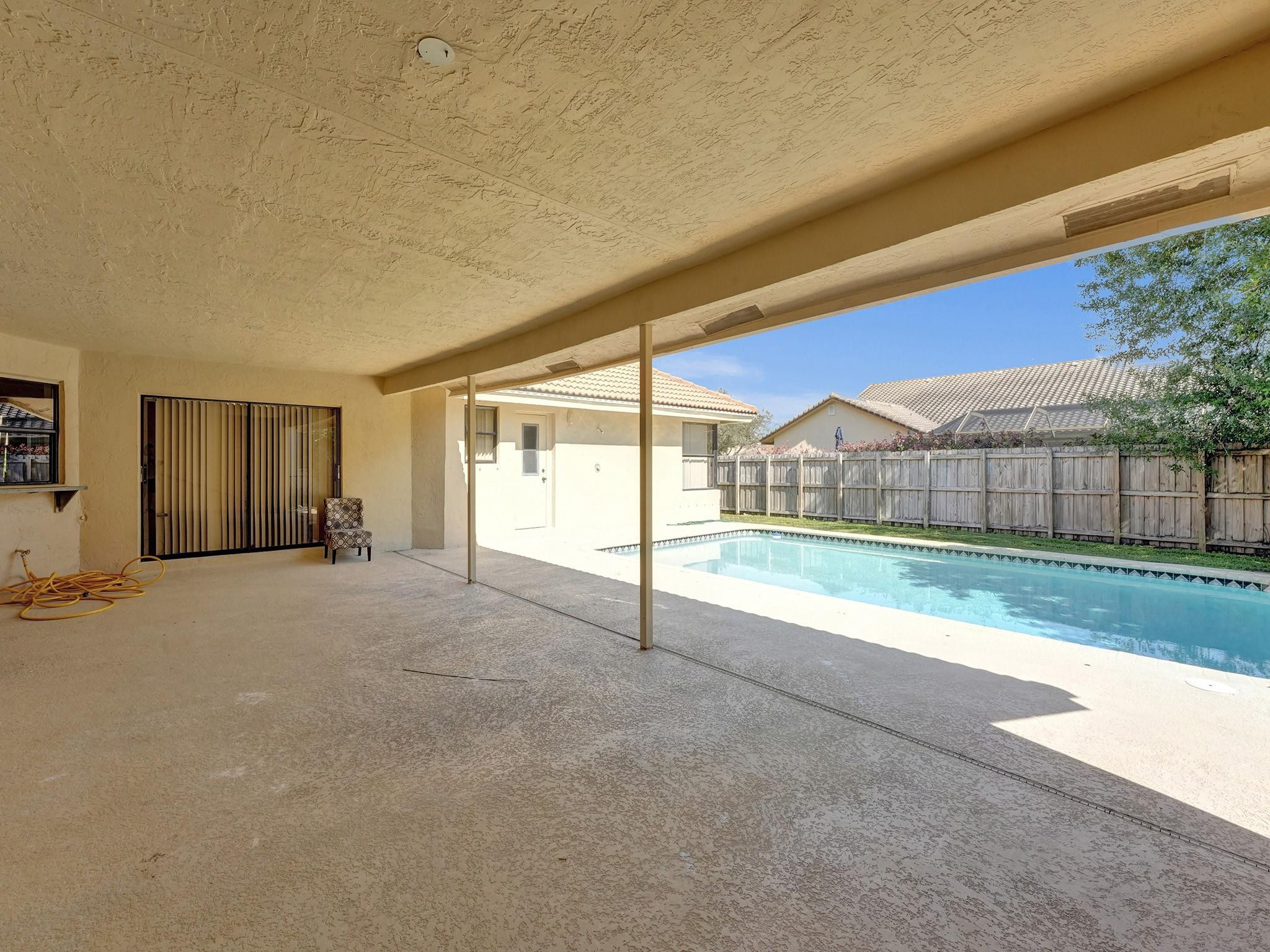 NORTH SPRINGS - Residential Lease