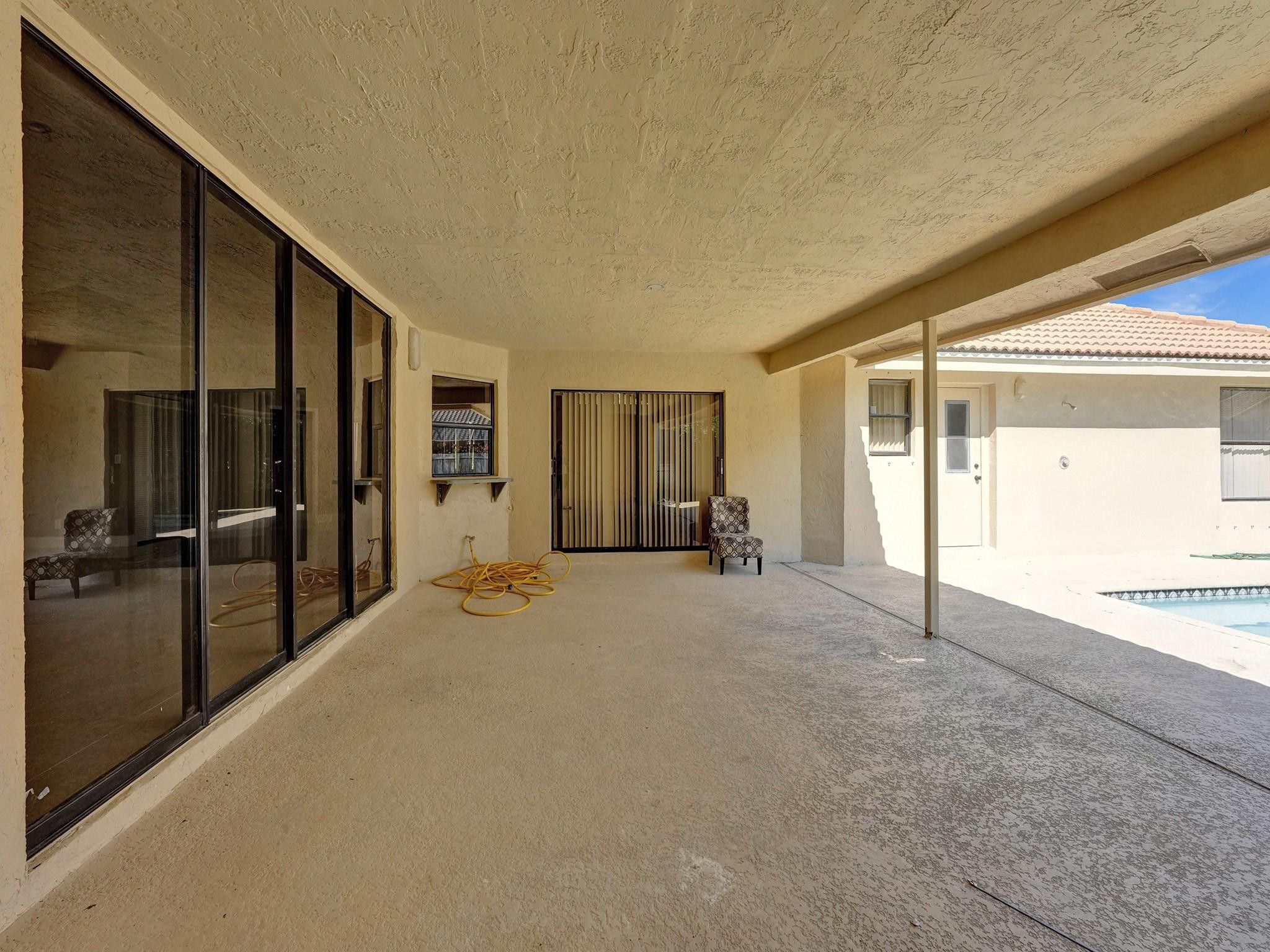 NORTH SPRINGS - Residential Lease