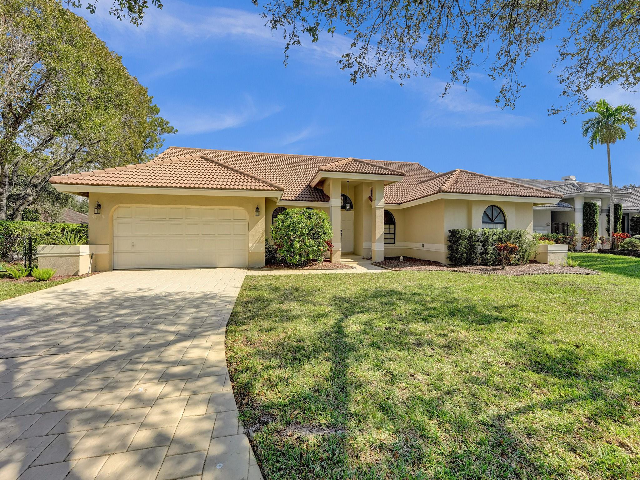 NORTH SPRINGS - Residential Lease