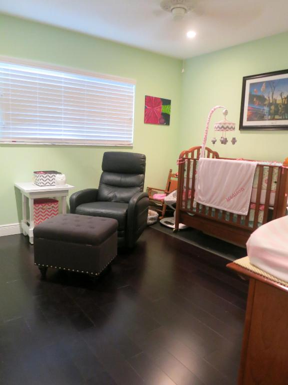 WINDSOR PARK SOUTH CONDOMINIUMS - Residential