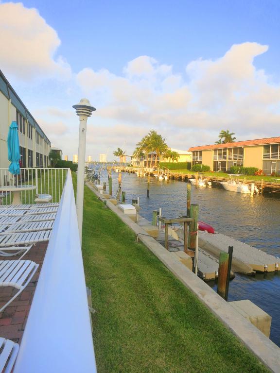 WINDSOR PARK SOUTH CONDOMINIUMS - Residential