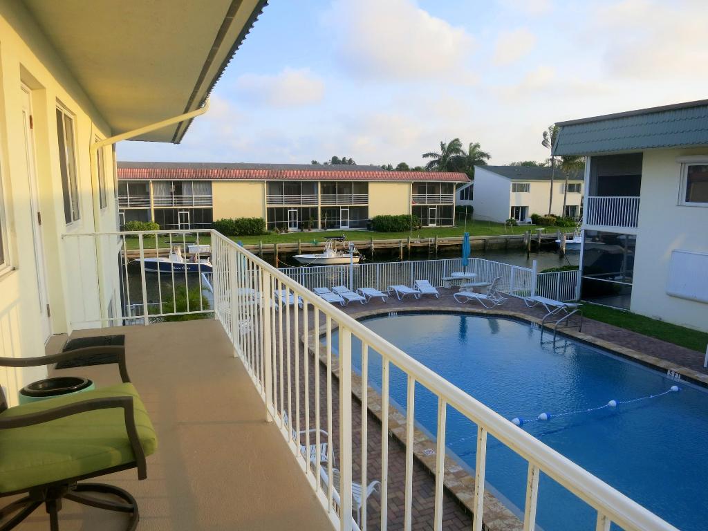 WINDSOR PARK SOUTH CONDOMINIUMS - Residential