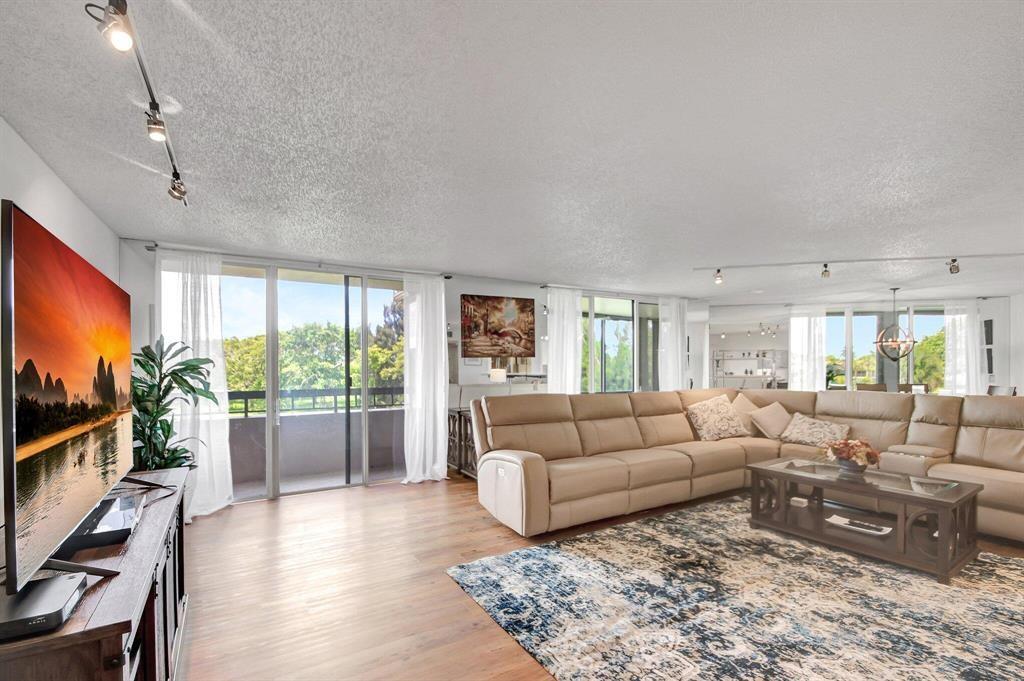 Fountains Palm Beach Cond - Residential Lease