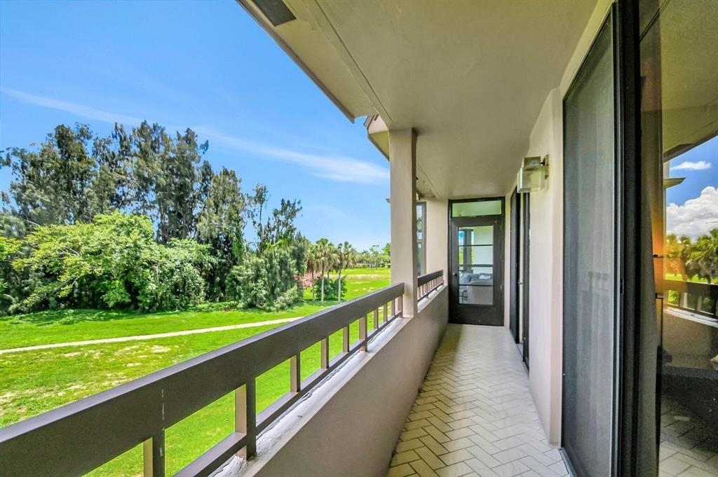 Fountains Palm Beach Cond - Residential Lease