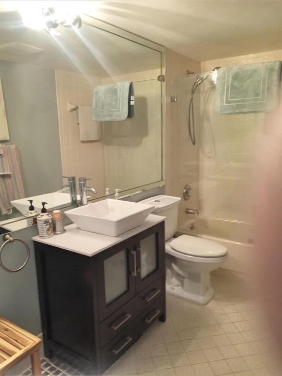 Fountains Palm Beach Cond - Residential Lease