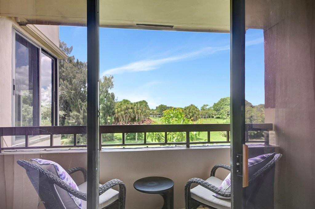 Fountains Palm Beach Cond - Residential Lease