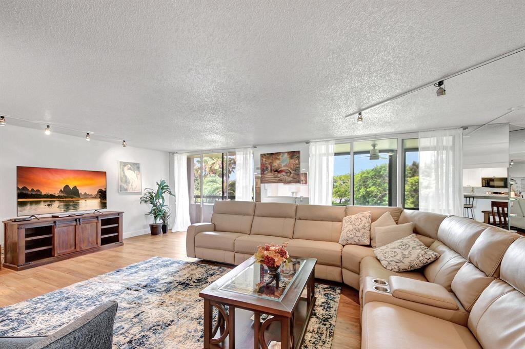 Fountains Palm Beach Cond - Residential Lease