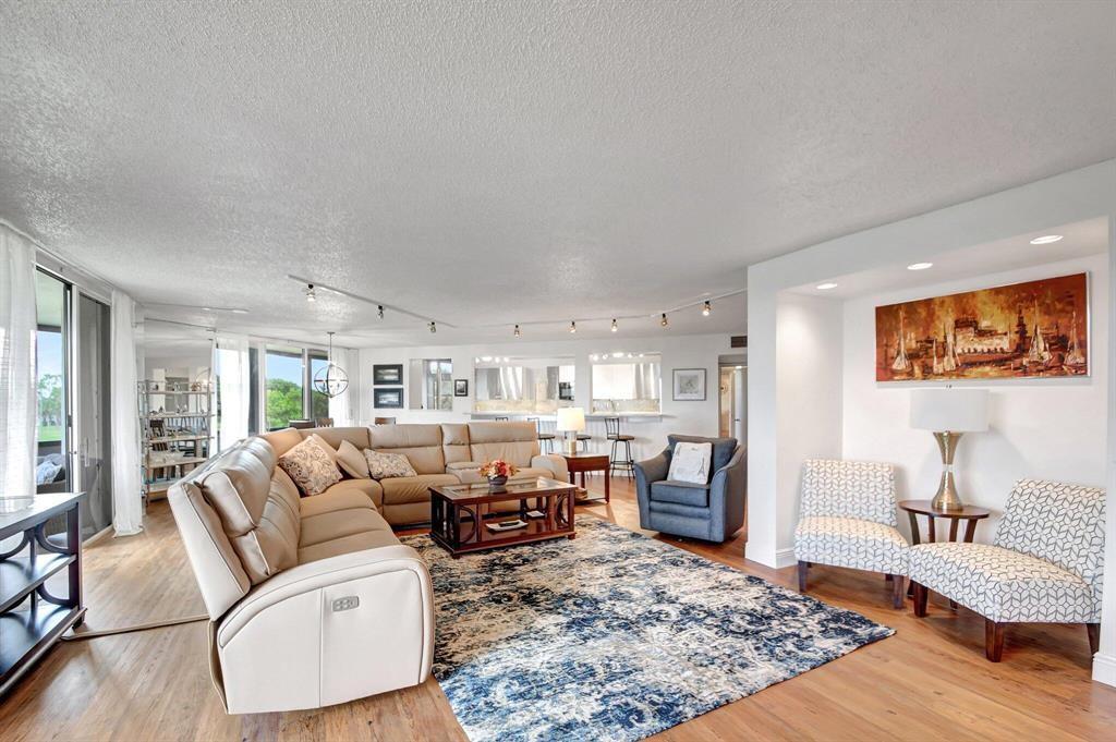 Fountains Palm Beach Cond - Residential Lease