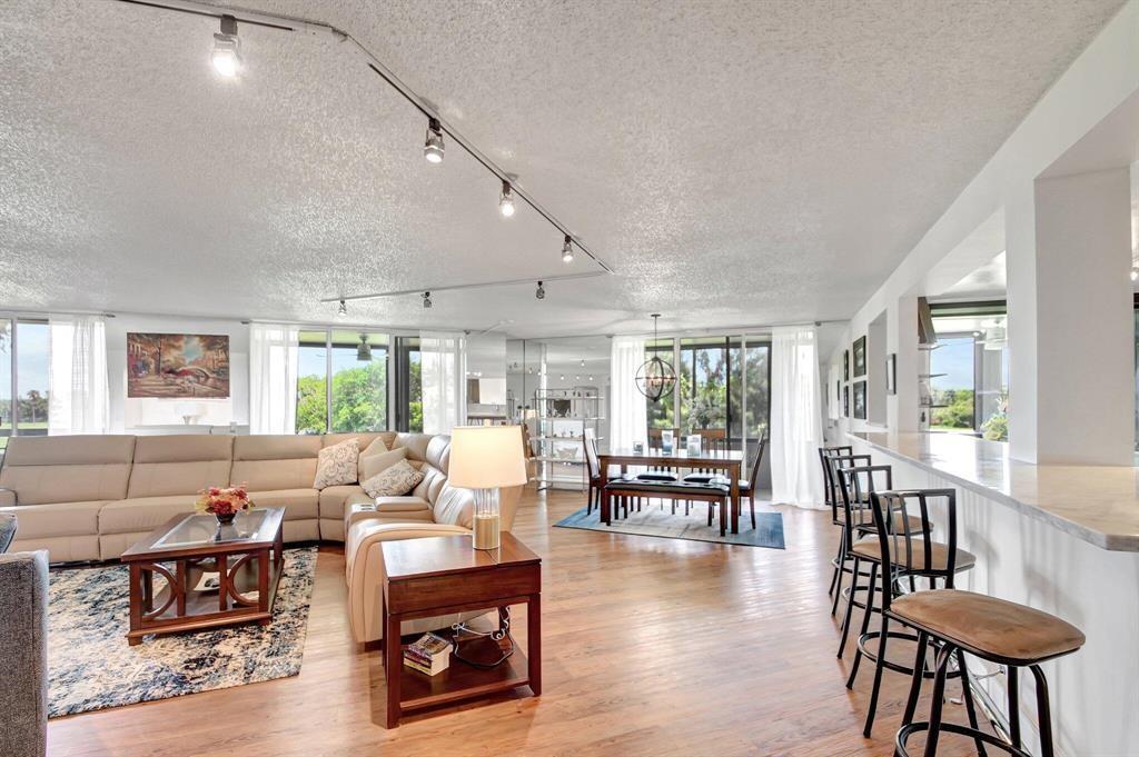 Fountains Palm Beach Cond - Residential Lease