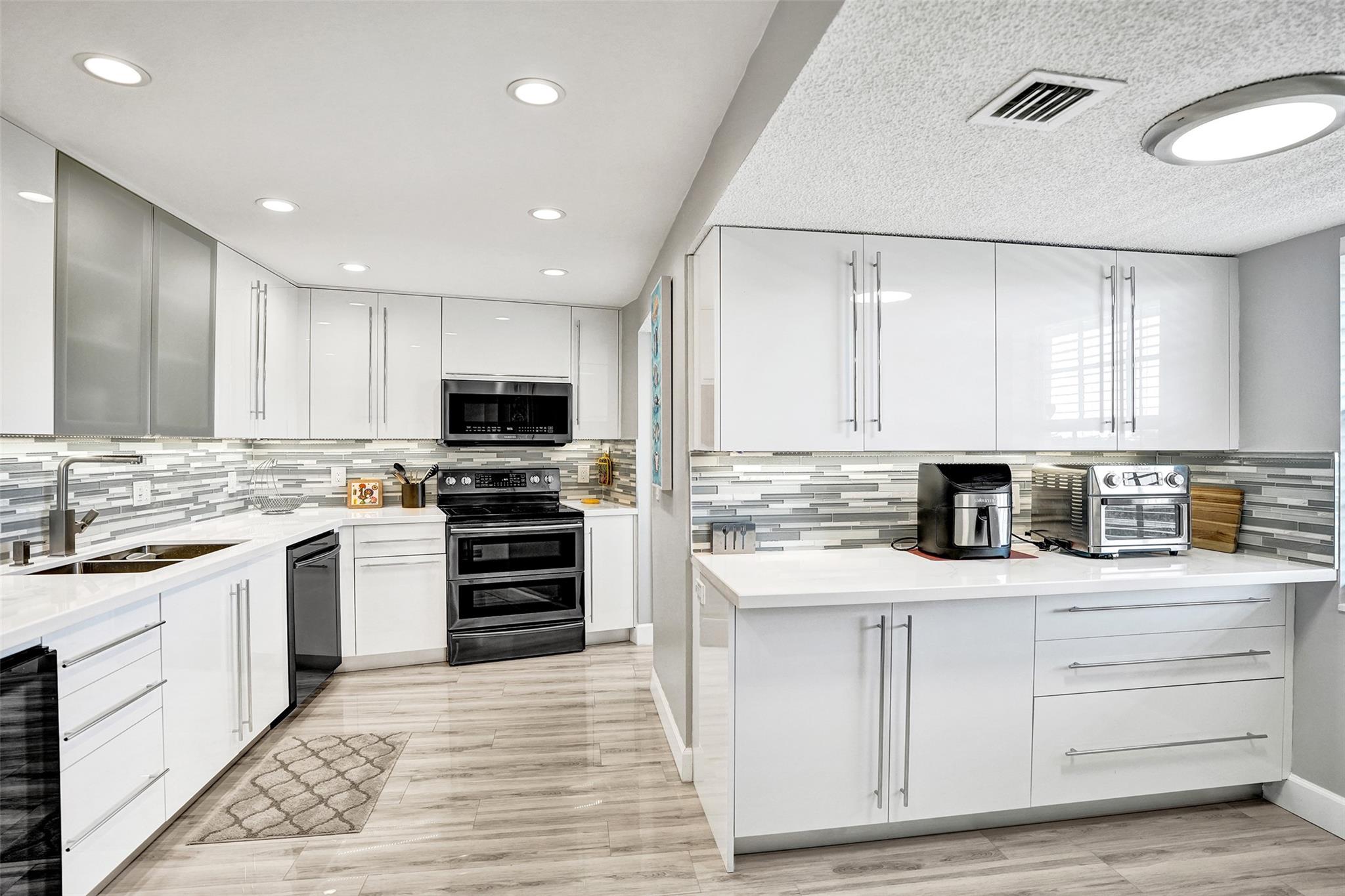 Palm Aire bldg 111 - Residential