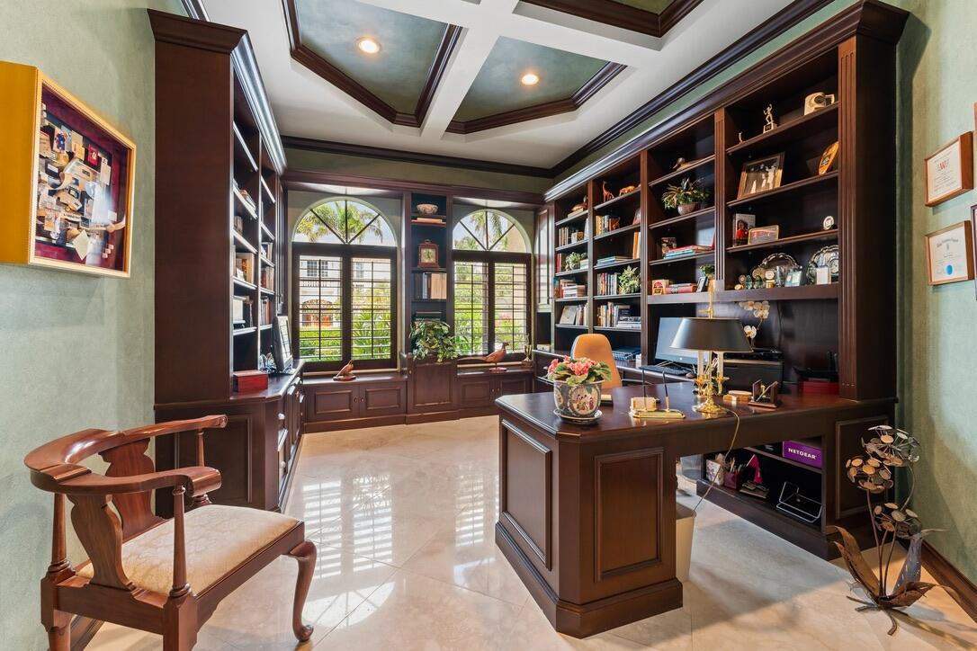 HARBOUR ISLES - Residential