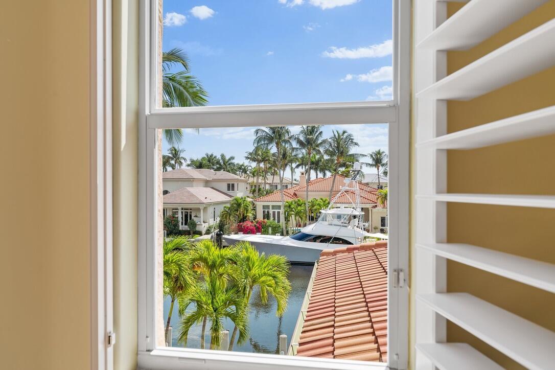 HARBOUR ISLES - Residential