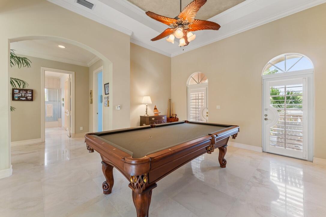 HARBOUR ISLES - Residential