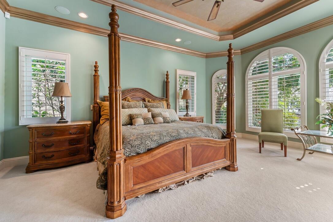 HARBOUR ISLES - Residential