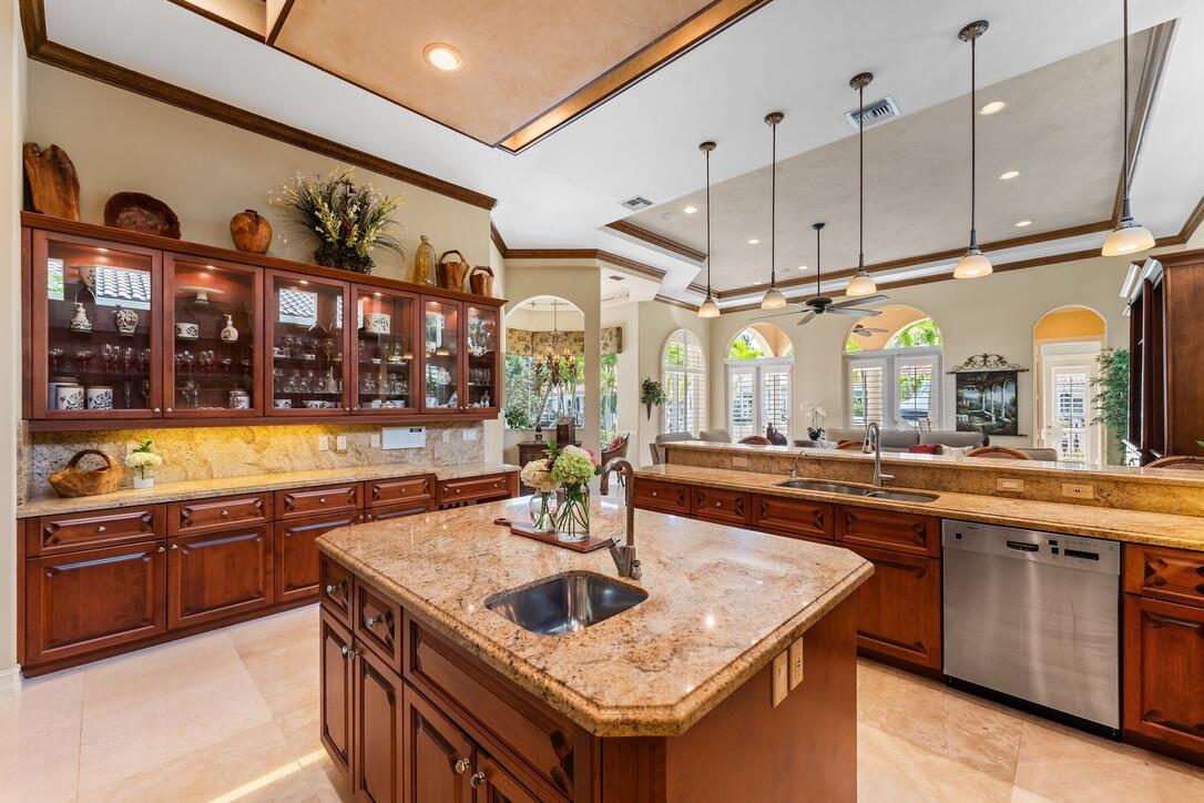 HARBOUR ISLES - Residential