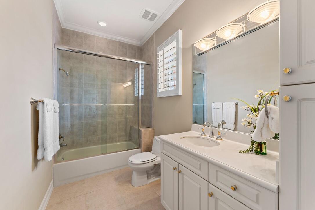 HARBOUR ISLES - Residential