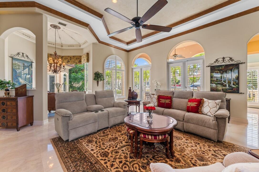 HARBOUR ISLES - Residential